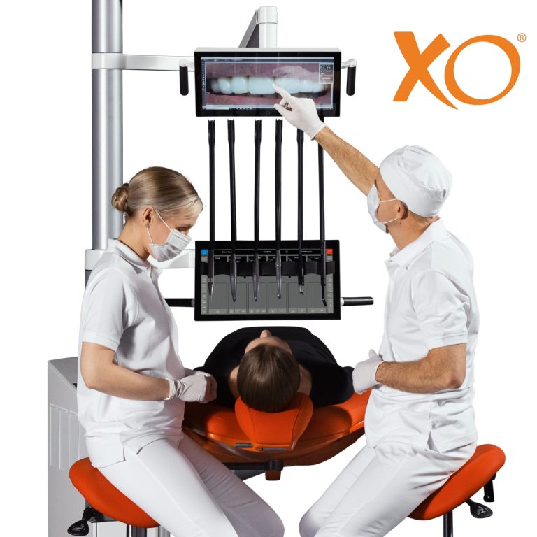 XO FLOW est la toute première unité de traitement dentaire dotée d'un ordinateur intégré, d'une connexion réseau et de plusieurs éléments innovants inédits en dentisterie.